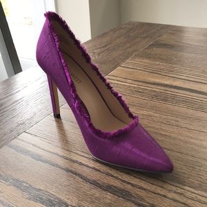 NWOT NINE WEST HEELS